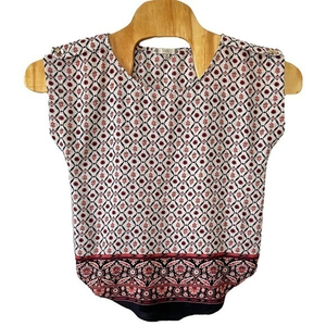 Iris Short Sleeve Floral Scoop‎ Neck Blouse    Sz M